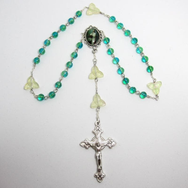Kelly's Green Trinity Prayer Beads - Ad Crucem